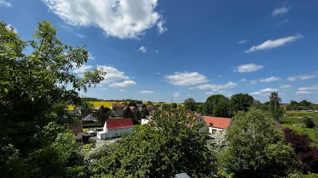 Appartement Stilvolle Dachgeschoss-wohnung In Top-lage Grossrohrsdorf