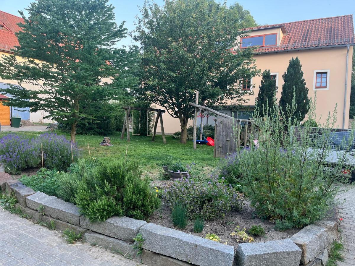 Stilvolle Dachgeschoss-wohnung In Top-lage Appartement Grossrohrsdorf